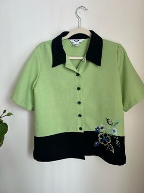 Green & Black Short Sleeve Button-Up Shirt with Floral Embroidery